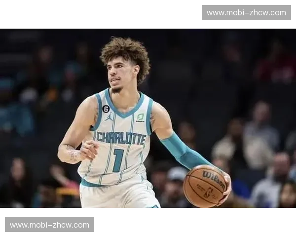 怀特转投黄蜂联手鲍尔 千万年薪替补成夏洛特变量 怀特转投黄蜂联手鲍尔 千万年薪替补成夏洛特变量